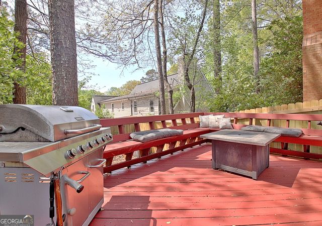 110 Sandtrap Ridge, Peachtree City, GA 30269