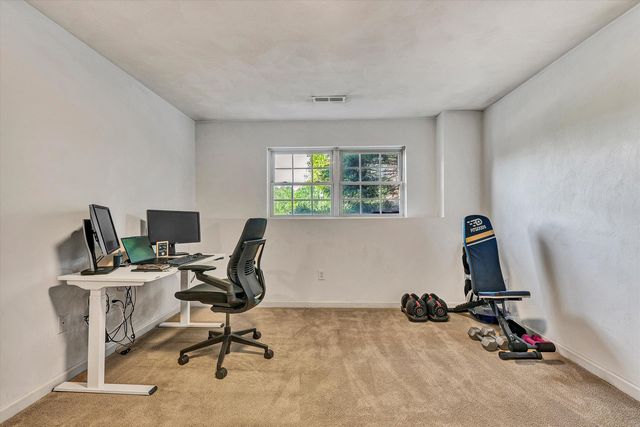 1392 Virginia Woods DR, Moneta, VA 24121