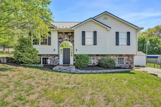 1392 Virginia Woods DR, Moneta, VA 24121