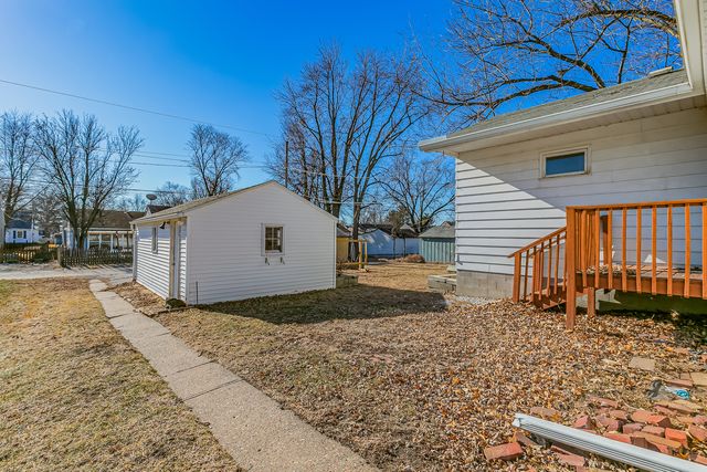 1117 Mississippi Boulevard, Bettendorf, IA 52722