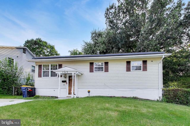 7909 GRANT DR, Lanham, MD 20706
