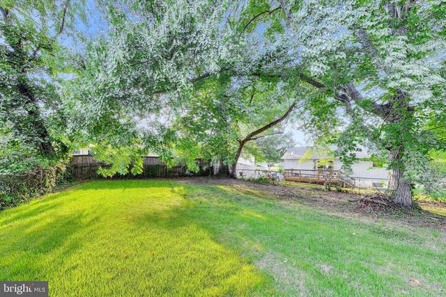 7909 GRANT DR, Lanham, MD 20706
