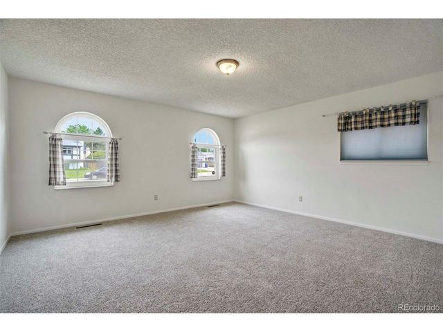 123 Carrillon Ln, Pueblo, CO 81005