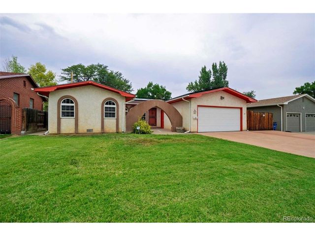 123 Carrillon Ln, Pueblo, CO 81005