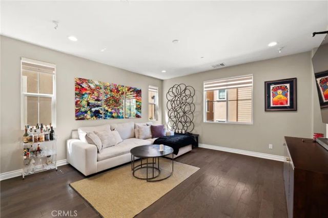 745 Bella Way, Pomona, CA 91767