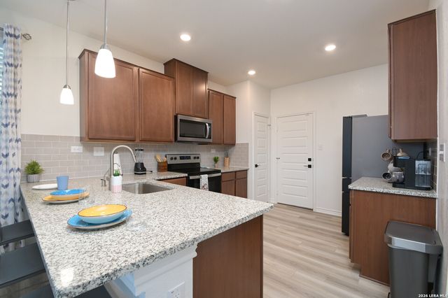 10643 W MILITARY DR UNIT 36, San Antonio, TX 78251