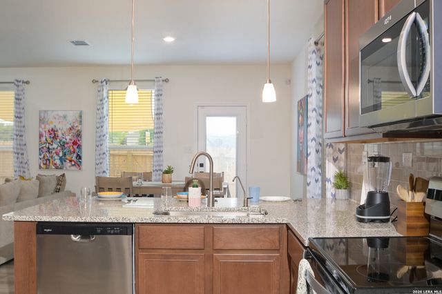 10643 W MILITARY DR UNIT 36, San Antonio, TX 78251