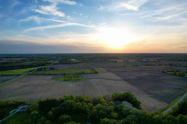 0000 West Road, Woodstock, IL 60098
