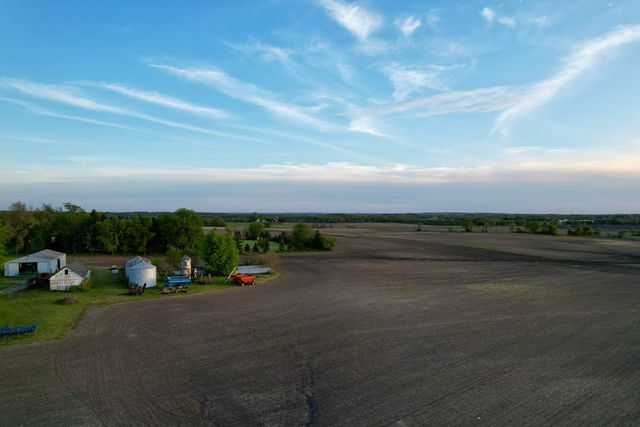 0000 West Road, Woodstock, IL 60098