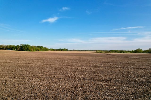 0000 West Road, Woodstock, IL 60098