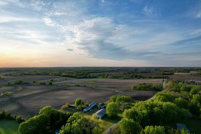 0000 West Road, Woodstock, IL 60098