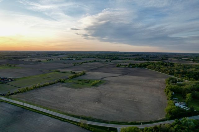 0000 West Road, Woodstock, IL 60098