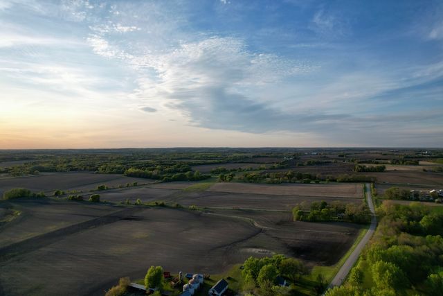 0000 West Road, Woodstock, IL 60098