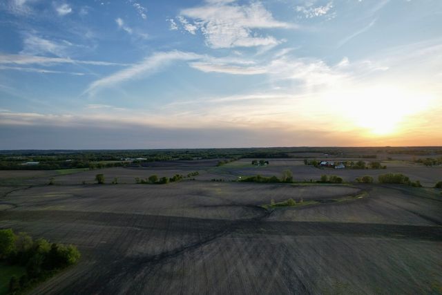 0000 West Road, Woodstock, IL 60098