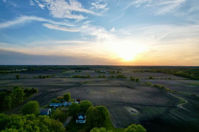 0000 West Road, Woodstock, IL 60098