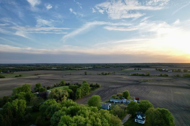 0000 West Road, Woodstock, IL 60098