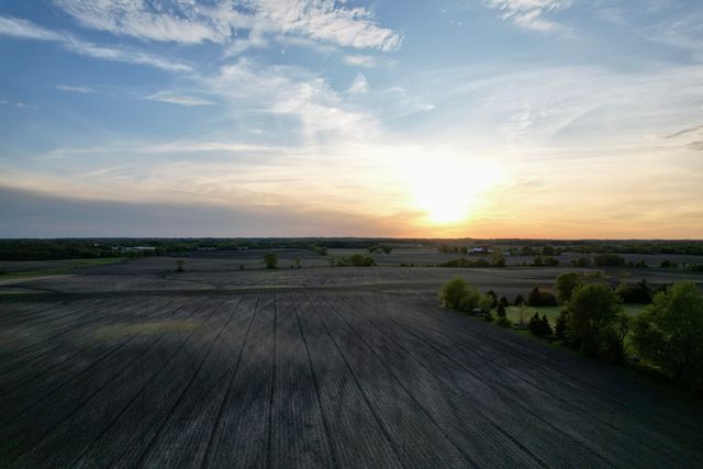 0000 West Road, Woodstock, IL 60098