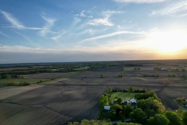 0000 West Road, Woodstock, IL 60098
