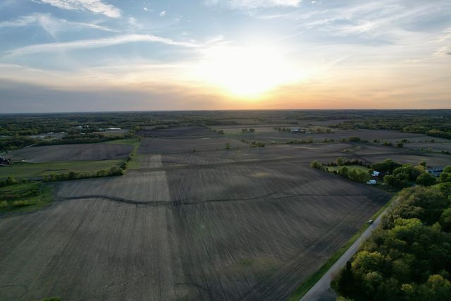 0000 West Road, Woodstock, IL 60098