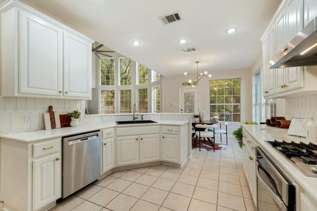 9413 Jenaro CT, Austin, TX 78726