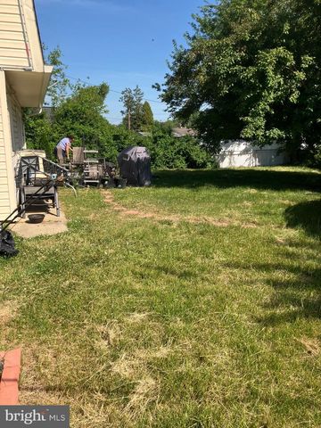 21 TRESCOTT LN, Willingboro, NJ 08046