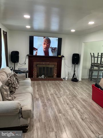 21 TRESCOTT LN, Willingboro, NJ 08046