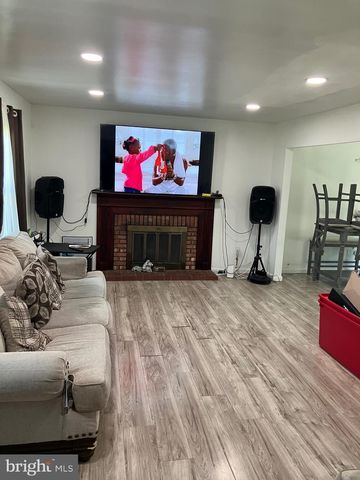 21 TRESCOTT LN, Willingboro, NJ 08046