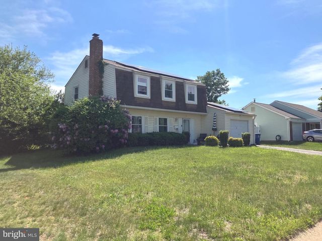 21 TRESCOTT LN, Willingboro, NJ 08046