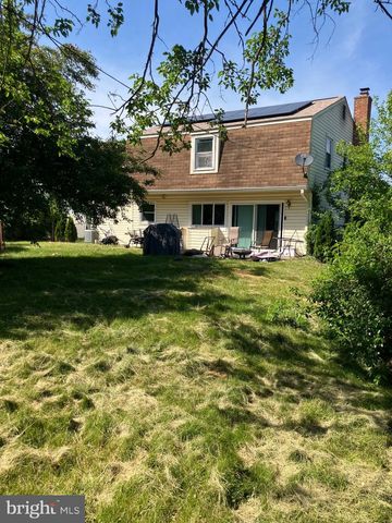 21 TRESCOTT LN, Willingboro, NJ 08046