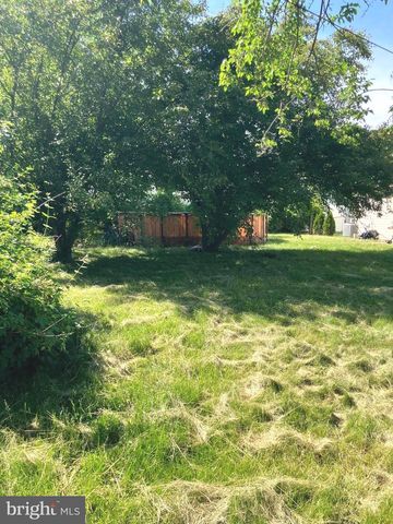 21 TRESCOTT LN, Willingboro, NJ 08046