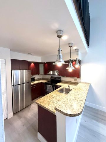 1909 Players Place, North Lauderdale, FL 33068