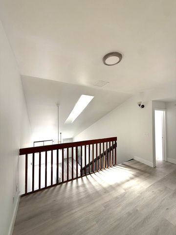 1909 Players Place, North Lauderdale, FL 33068