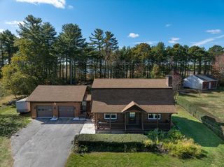 141 Rocky Meadow St, Middleboro, MA 02346