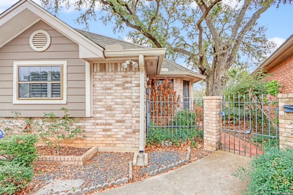 738 Cedar, Seguin, TX 78155