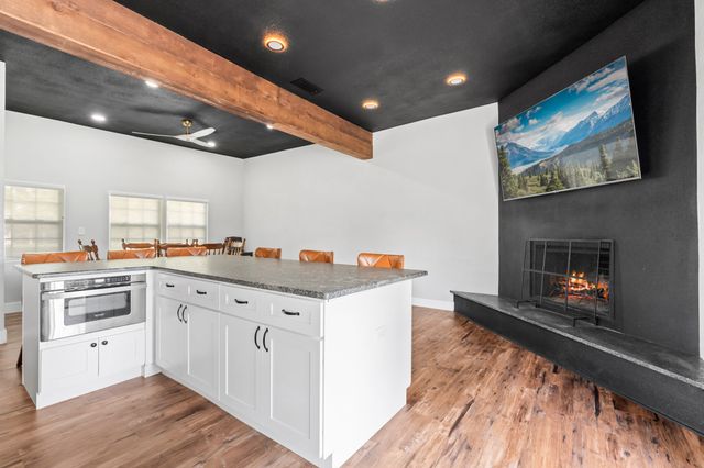 1504 Maple Street, Irving, TX 75060