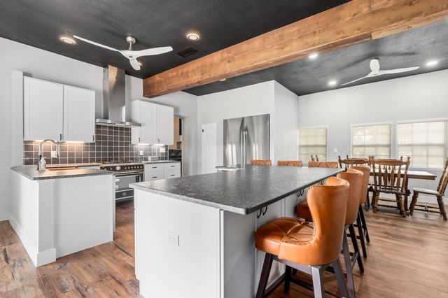 1504 Maple Street, Irving, TX 75060