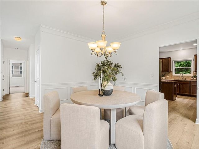 325 Cranbrooke Circle, Suwanee, GA 30024