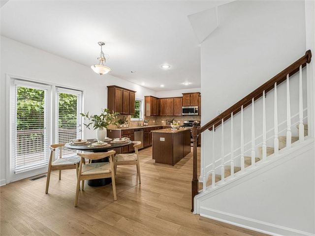 325 Cranbrooke Circle, Suwanee, GA 30024