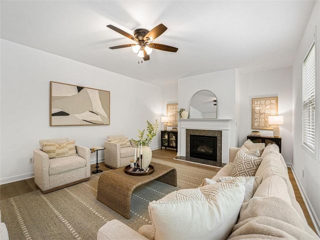325 Cranbrooke Circle, Suwanee, GA 30024