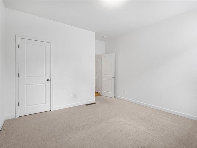 325 Cranbrooke Circle, Suwanee, GA 30024