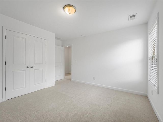 325 Cranbrooke Circle, Suwanee, GA 30024