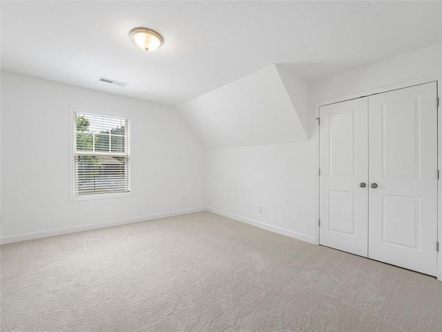 325 Cranbrooke Circle, Suwanee, GA 30024