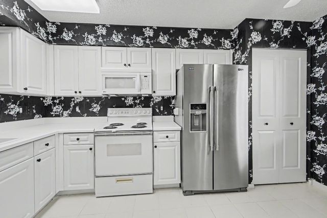 6112 Huntwick Terrace 307, Delray Beach, FL 33484