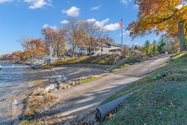 2800 Mabie STREET, Delavan, WI 53115