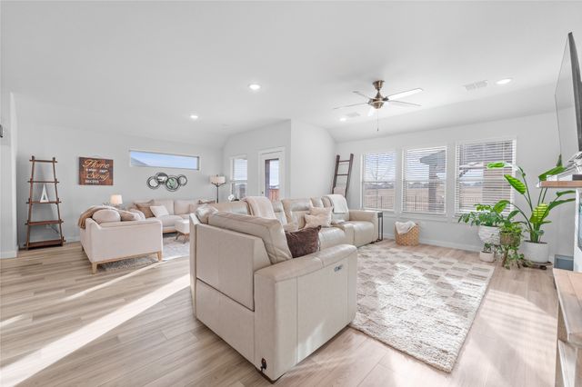 14837 Picante Street, Fort Worth, TX 76052