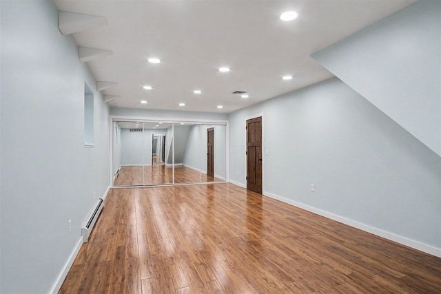 6069 Stout Creek Avenue, Belmont, MI 49306