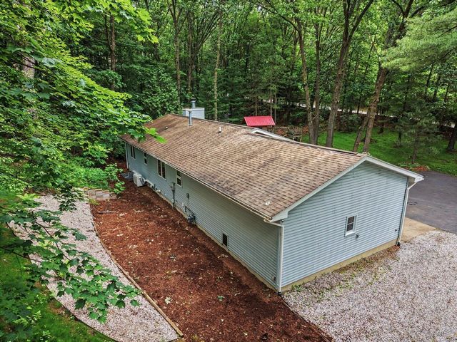 6069 Stout Creek Avenue, Belmont, MI 49306