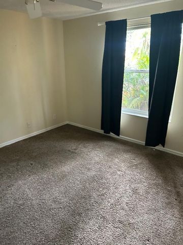 1030 Pine Branch Dr, Weston, FL 33326