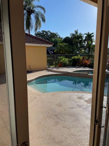 1030 Pine Branch Dr, Weston, FL 33326