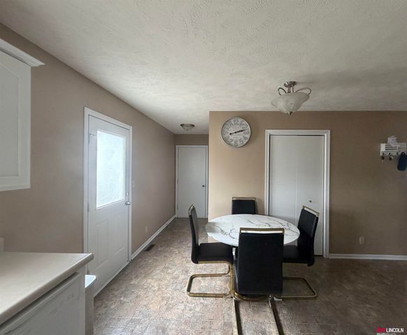 7238 Whitewater Lane, Lincoln, NE 68521